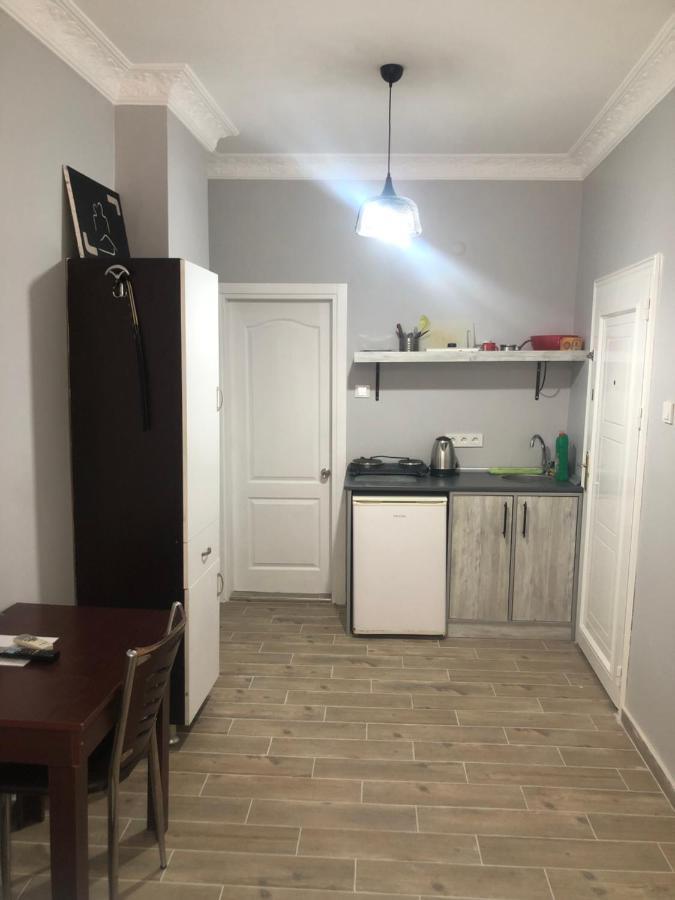 First Suite Taksim Istanbul Bagian luar foto