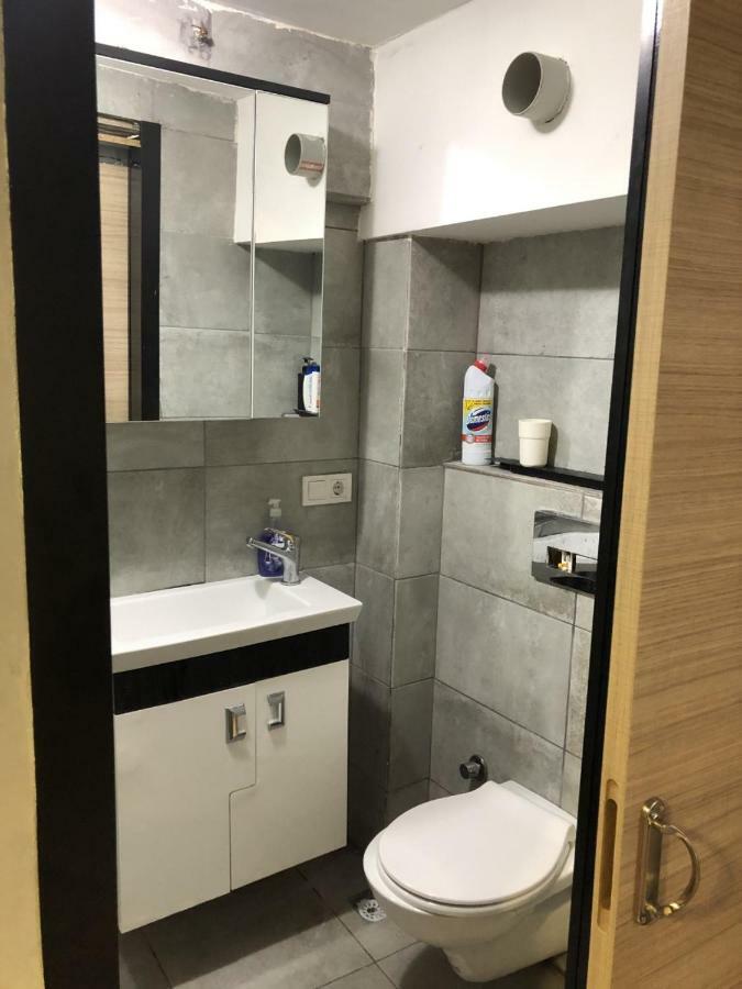 First Suite Taksim Istanbul Bagian luar foto