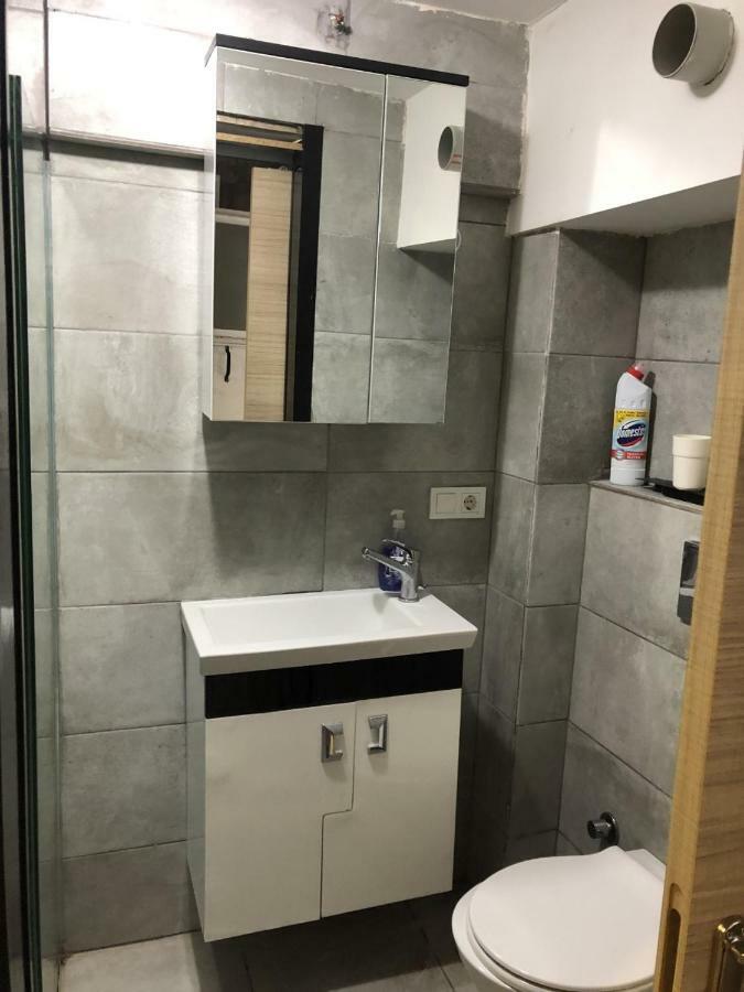 First Suite Taksim Istanbul Bagian luar foto