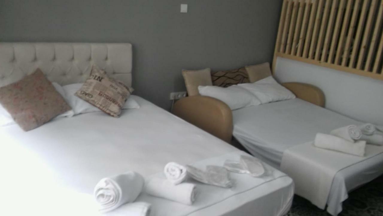 First Suite Taksim Istanbul Bagian luar foto