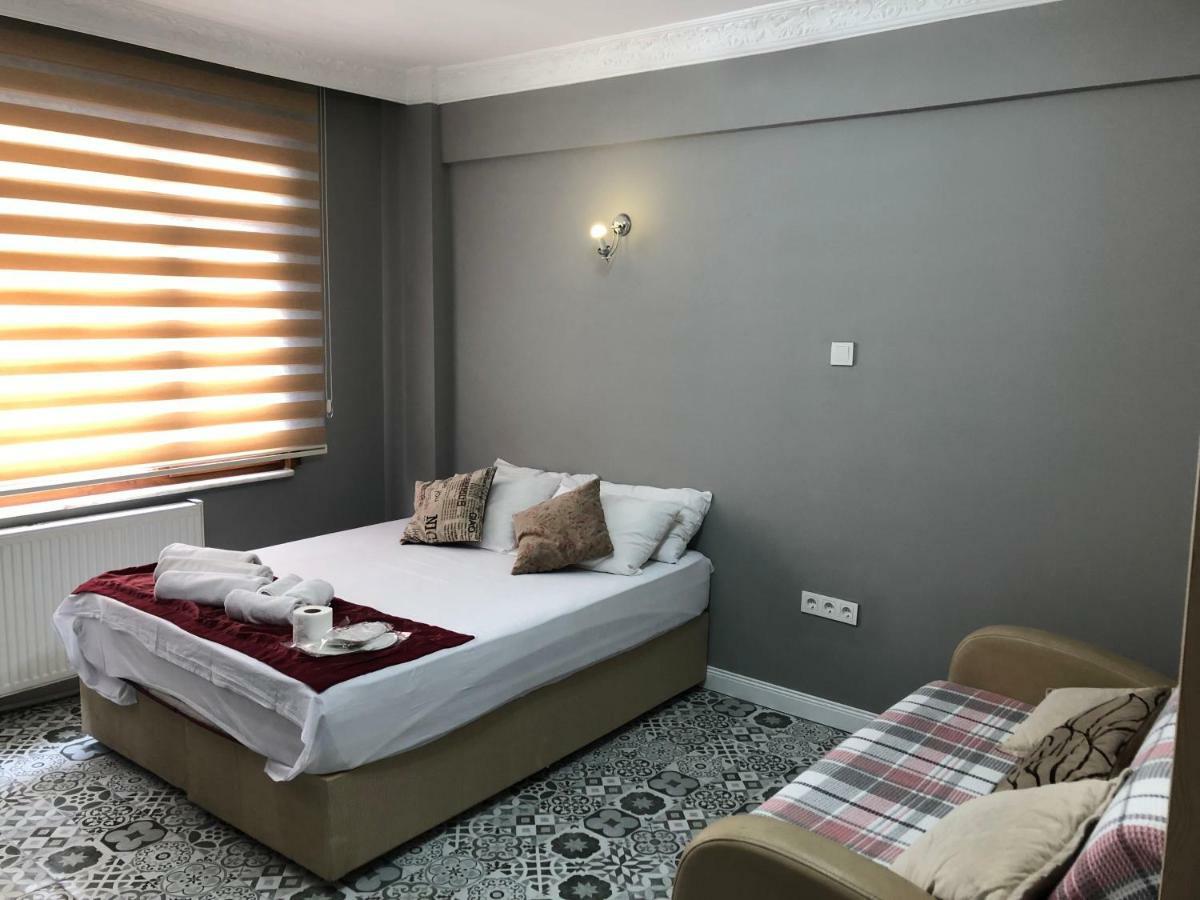 First Suite Taksim Istanbul Bagian luar foto