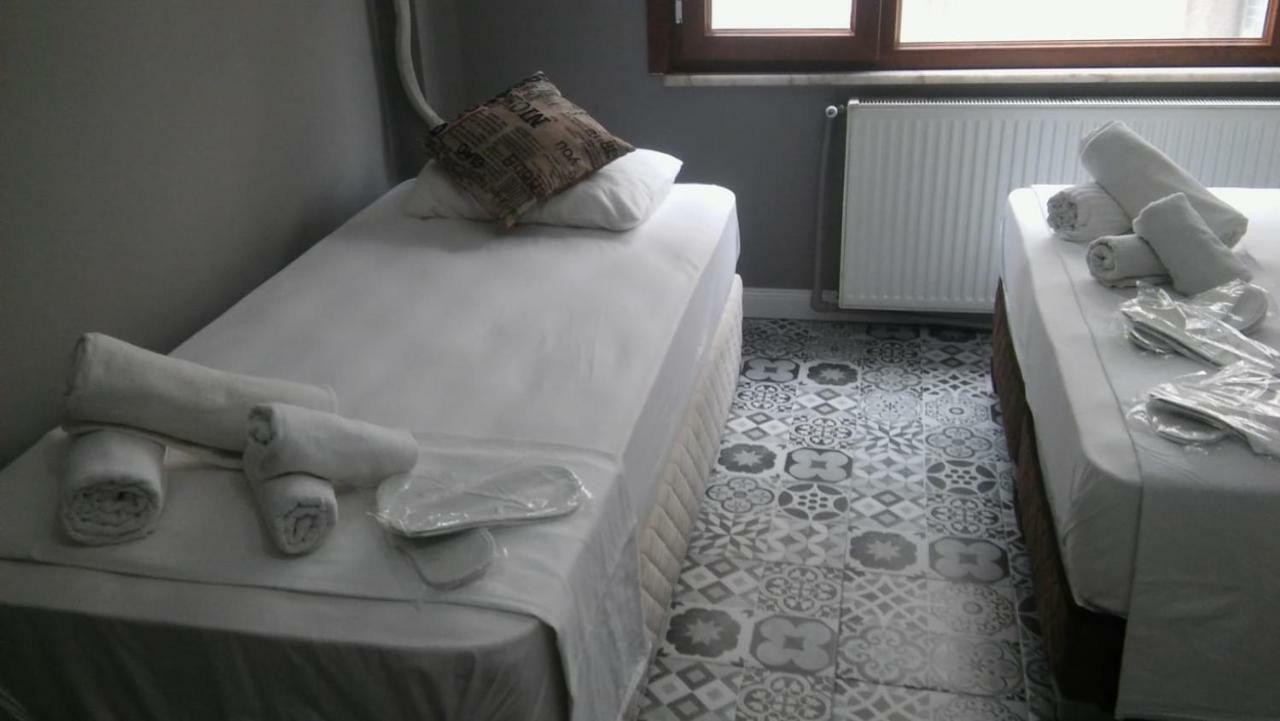 First Suite Taksim Istanbul Bagian luar foto