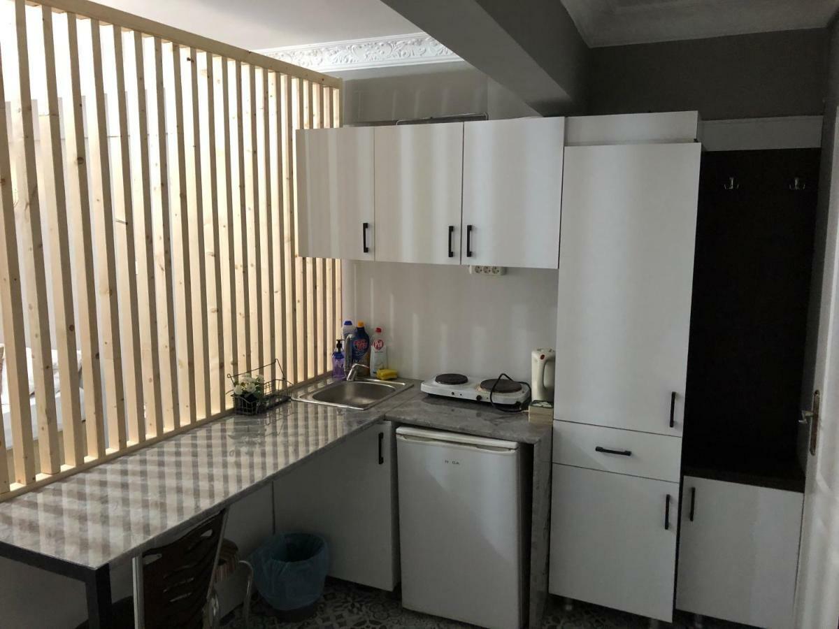 First Suite Taksim Istanbul Bagian luar foto
