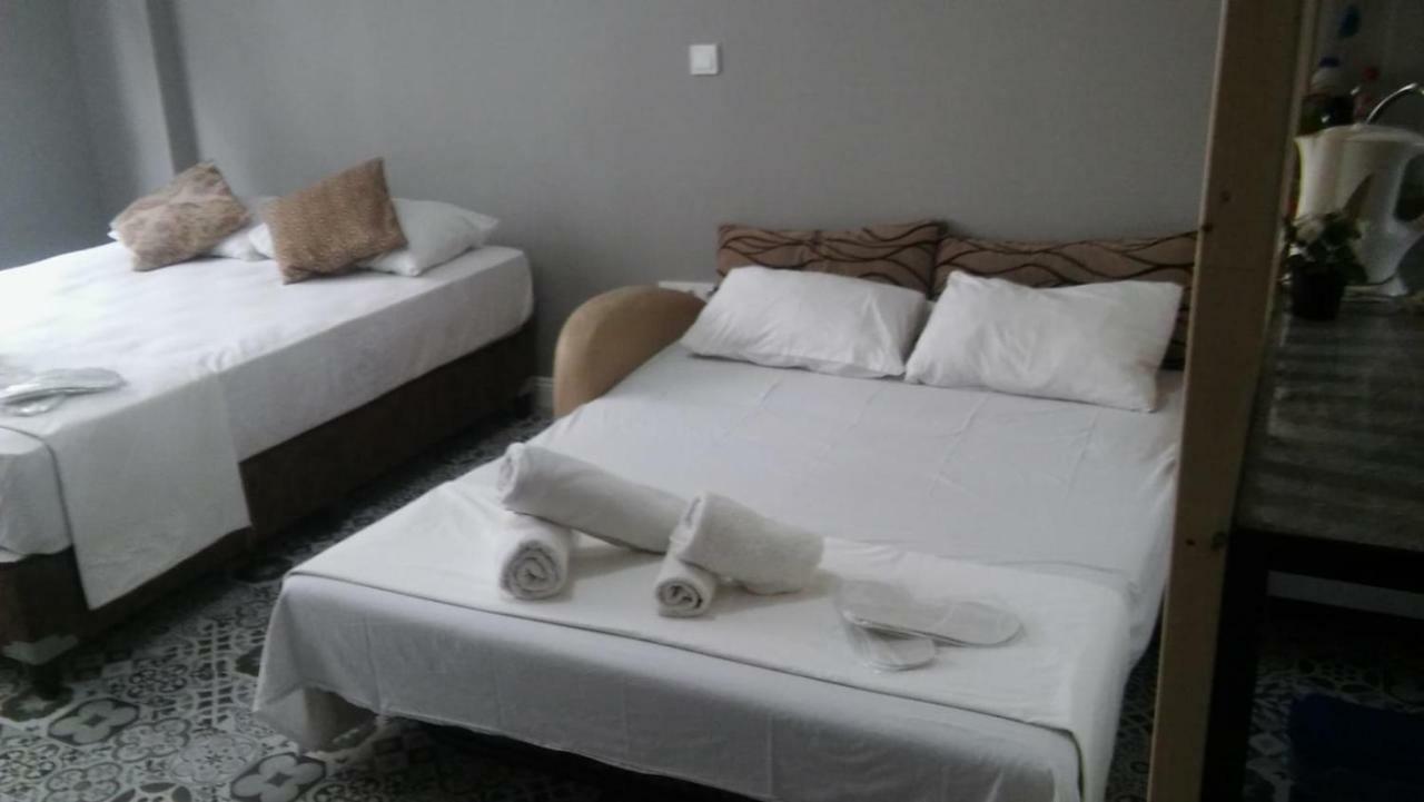 First Suite Taksim Istanbul Bagian luar foto