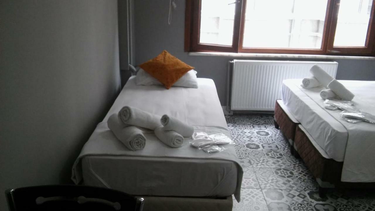 First Suite Taksim Istanbul Bagian luar foto
