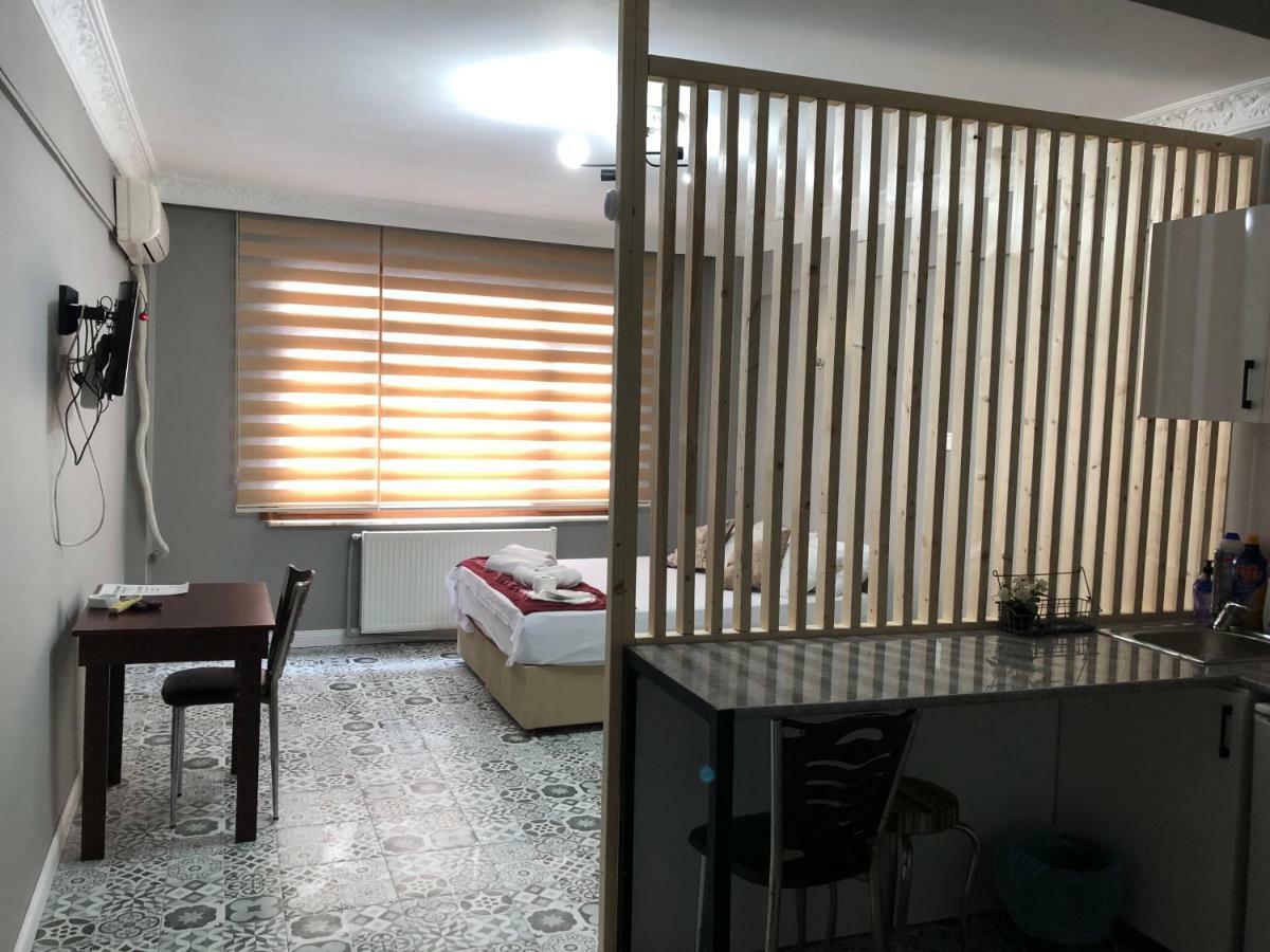 First Suite Taksim Istanbul Bagian luar foto